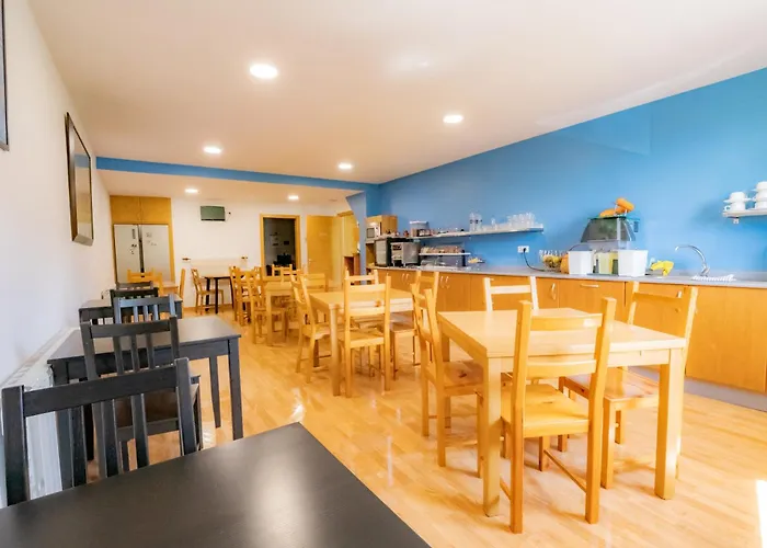 帕拉斯膳食公寓